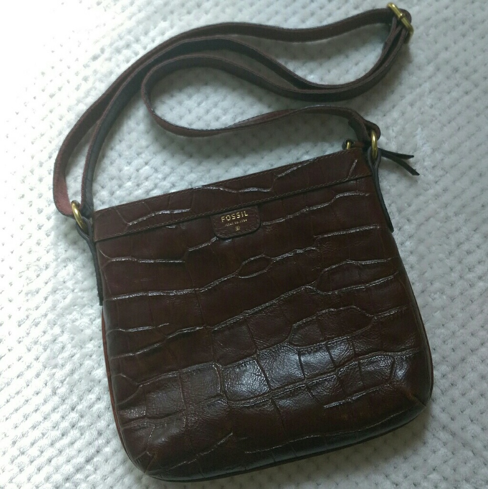 AUTHENTIC Leather Fossil Crossbody Purse
